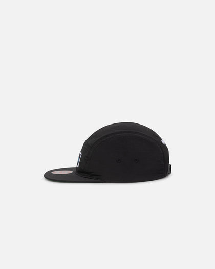 Mitchell & Ness Charlotte Hornets Team Logo Camper Strapback Black