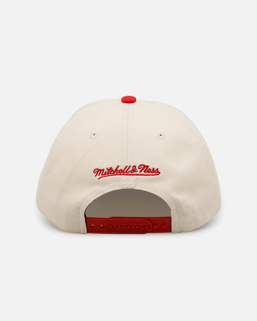 Mitchell & Ness Boston Red Sox 'Washed Cotton' Deadstock Snapback Off White