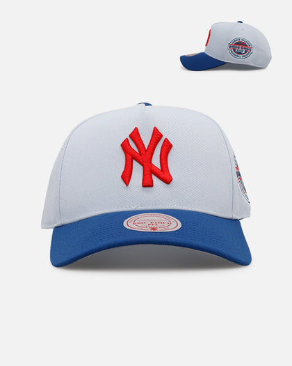 Mitchell & Ness New York Yankees 'Cherry Logo' Pro Pinch Snapback Cherry
