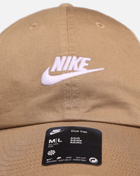Nike Club Unstructured Futura Wash Cap Beige/White
