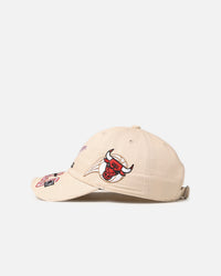 Mitchell & Ness Chicago Bulls 'Big Time' Dad Fit Strapback Bone