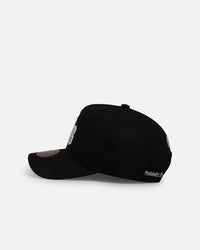 Mitchell & Ness Chicago Bulls 'Gothic Letter' Pro Pinch Snapback Black