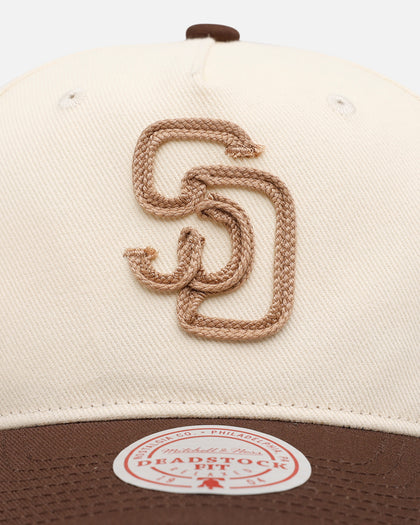 Mitchell & Ness San Diego Padres 'Hand Stitch' Deadstock Snapback Brown