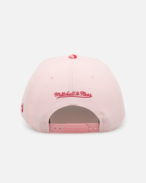 Mitchell & Ness Atlanta Braves 'Pink Camo' Pro Pinch Snapback Pink