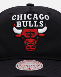 Mitchell & Ness Chicago Bulls 'Poolside' Deadstock Snapback Official Team Color