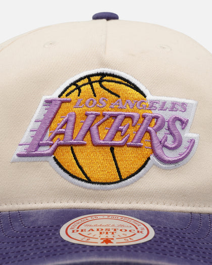 Mitchell & Ness Los Angeles Lakers 'Washed Cotton' Deadstock Snapback Off White