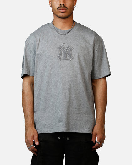 Pro Standard New York Yankees Reverse French Terry T-Shirt Grey