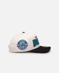 Mitchell & Ness Charlotte Hornets 'Draft Day' Pro Pinch Snapback White/Black