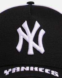 New Era New York Yankees 'Piping' 9FORTY A-Frame Snapback Black/White