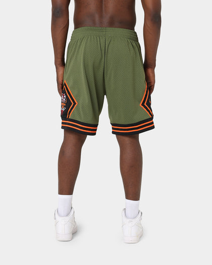 Mitchell & Ness Chicago Bulls Flight Swingman Shorts Olive