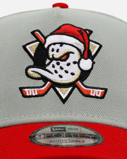 New Era Anaheim Ducks 'All I Want For Christmas' 9FORTY A-Frame Snapback Green/Red