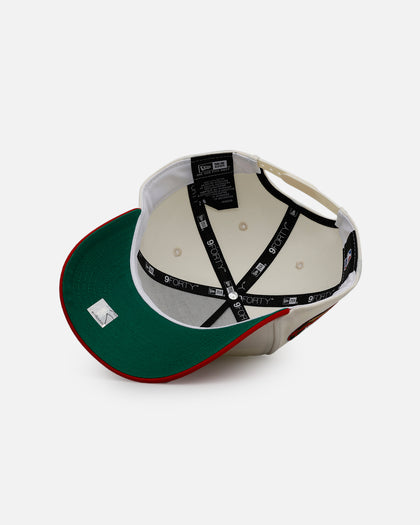 New Era New York Knicks 'Strawberry' 9FORTY A-Frame Snapback Chrome/Red