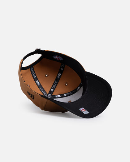 New Era Melbourne Football Club 'AFL 2026' 9FORTY Strapback Med Beige