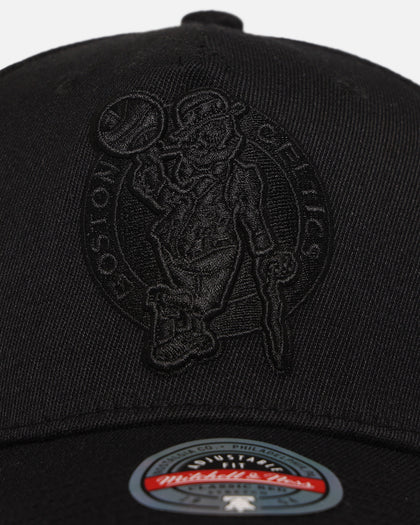 Mitchell & Ness Boston Celtics 'Triple Black Core Classic' MVP Snapback Black