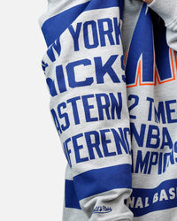 Mitchell & Ness New York Knicks Letterform Crewneck Grey Marle/Official Team Color