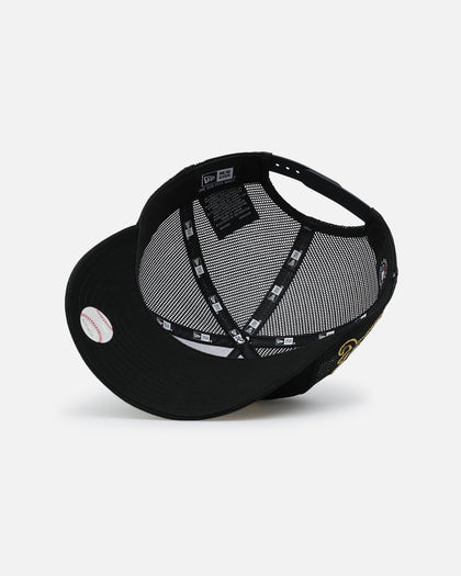 New Era Atlanta Braves 'Podium Pack' Pre-Curved Golfer Trucker Snapback Black/Metallic Gold
