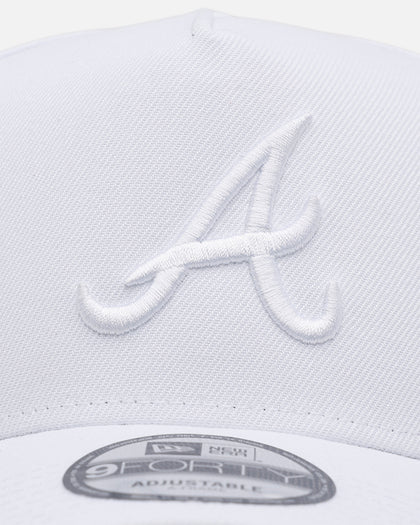 New Era Atlanta Braves 'Easy White' 9FORTY A-Frame Snapback White/White