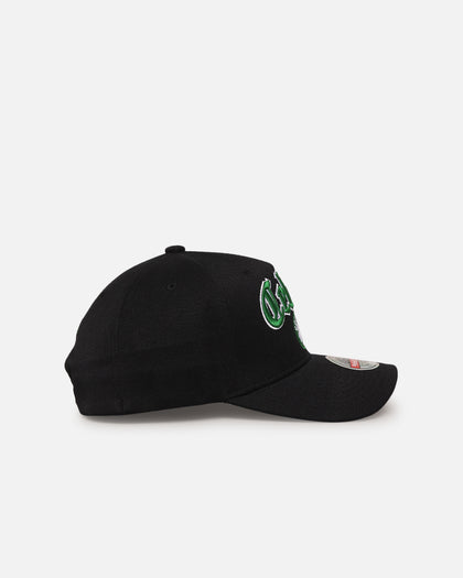 Mitchell & Ness Boston Celtics 'Old English Classic' MVP Snapback Black
