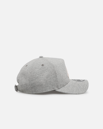 New Era Atlanta Braves 'Cozy' 9FORTY A-Frame Strapback Heather Grey