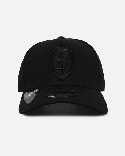 New Era Fremantle Dockers 'Triple Black' 9FORTY A-Frame Snapback Black