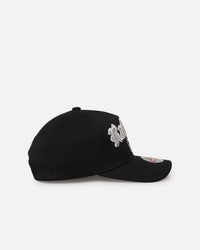 Mitchell & Ness Las Vegas Raiders 'Old English Classic' MVP Snapback Black