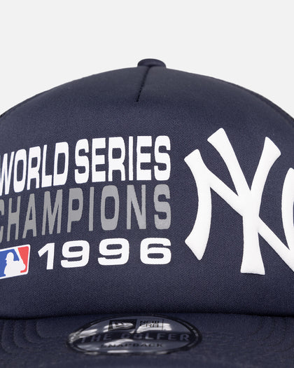 New Era New York Yankees 'Puff Print' Pre-Curved Golfer Trucker Snapback Navy