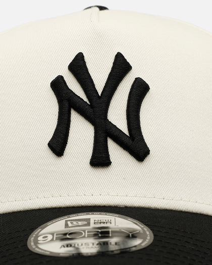New Era New York Yankees 'Easy Chrome Black' 9FORTY A-Frame Snapback Chrome/Black