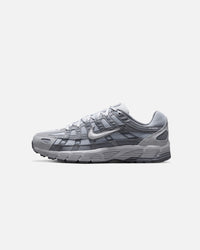 Nike Women's P-6000