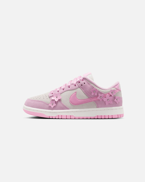Nike Women's Dunk Low SE Pink