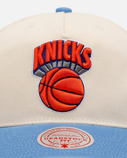 Mitchell & Ness New York Knicks 'Washed Cotton' Deadstock Snapback Off White