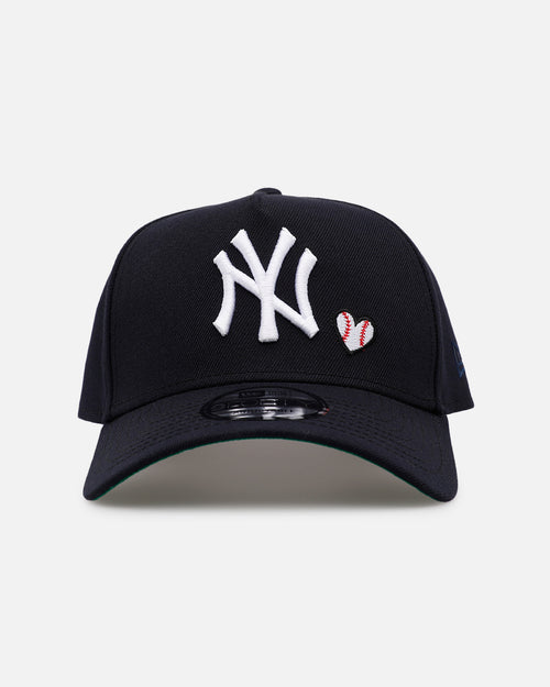 New Era New York Yankees 'Baseball Hearts' 9FORTY A-Frame Snapback Official Team Color