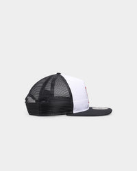 New Era Boston Red Sox 'Team Two-Tone' Prolight Old Golfer Trucker Snapback White/OTC