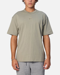 Nike Sportswear Premium Essentials T-Shirt Army