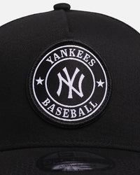 New Era New York Yankees 'Stripe' 9FORTY A-Frame Trucker Snapback Black/White