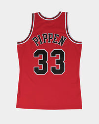 Mitchell & Ness Chicago Bulls Scottie Pippen '97-'98 #33 Swingman Jersey Red