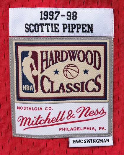 Mitchell & Ness Chicago Bulls Scottie Pippen '97-'98 #33 Swingman Jersey Red