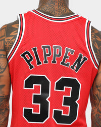 Mitchell & Ness Chicago Bulls Scottie Pippen '97-'98 #33 Swingman Jersey Red