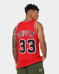 Mitchell & Ness Chicago Bulls Scott Pippen #33 '03-'04 Home Swingman Jersey Red