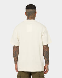 Mitchell & Ness Los Angeles Lakers St Valentine's Day T-Shirt Unbleached
