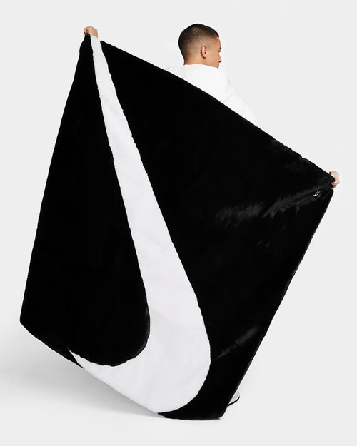 Nike Faux Fur Blanket Black/White