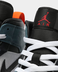 Jordan Air Jordan 1 Mid SE Fearless White/Black/Teal