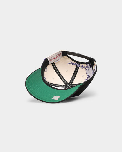 Mitchell & Ness Toronto Raptors 'Cream Paintbrush' Deadstock Snapback Cream