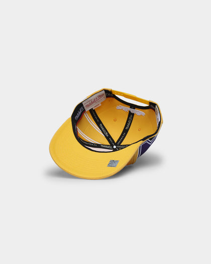 Mitchell & Ness Los Angeles Lakers XL Short Hook Classic Red Snapback Yellow