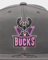 Mitchell & Ness Milwaukee Bucks 'From Dusk' Fitted Grey