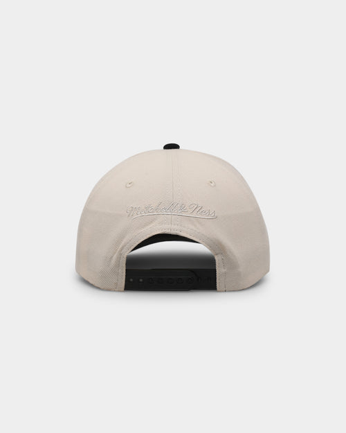 Mitchell & Ness Philadelphia 76ers 'Wool Blend' Snapback Vintage White