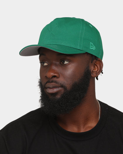 New Era New York Yankees 'Kelly Green Embossed Logo' Old Golfer Snapback Kelly Green