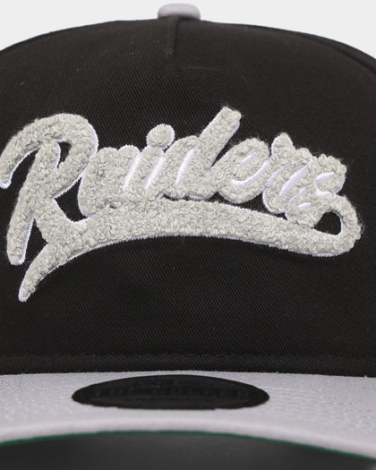 New Era Las Vegas Raiders 'Chenille' Golfer Snapback Black