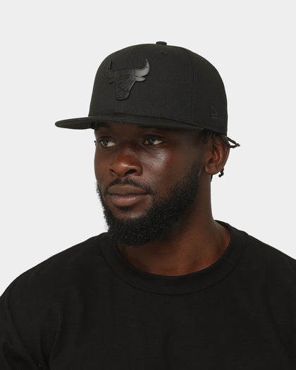 New Era Chicago Bulls 'Metal Badge' 59FIFTY Fitted Black/Black